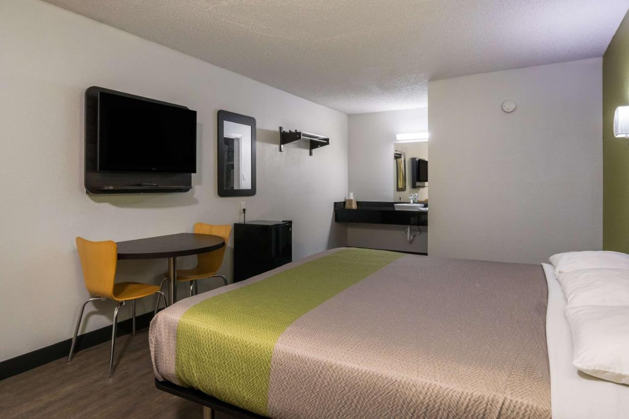 Motel 6 Irving - Loop 12 Exterior photo